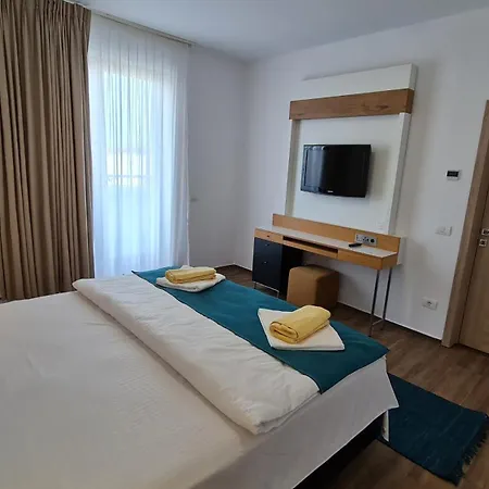 Jafar 10 - Modern 1Br With Balcony & Workspace