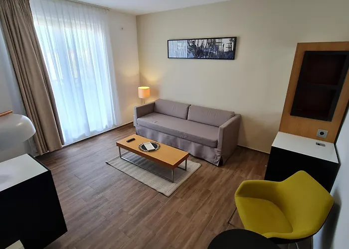 Jafar 10 Penthouse *